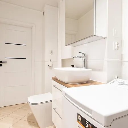 Majdanska Apartment Warsaw By Mia Apartamento