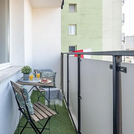 Majdanska Apartment Warsaw By Mia *